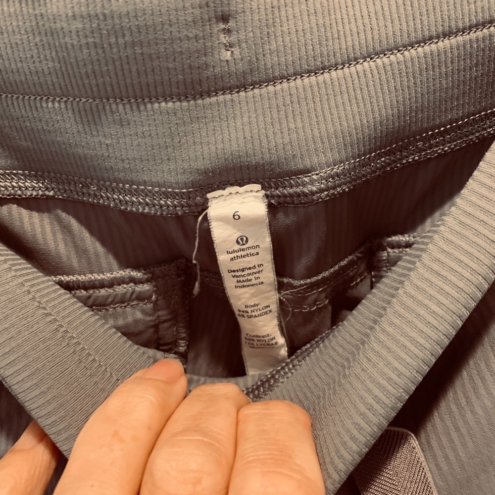 Grey capris - Picture 3 of 3